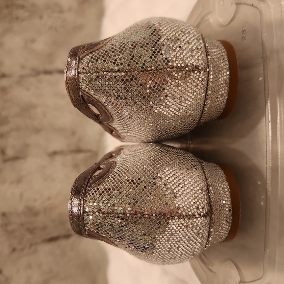 Miu Miu Pointed Toe Ballet Flats - Picture 8 of 10